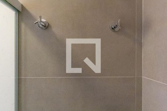 Banheiro da Suíte de apartamento para alugar com 1 quarto, 35m² em Parque Industrial, Campinas