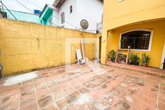 Garagem de casa à venda com 3 quartos, 226m² em Jardim Cruzeiro, São Paulo