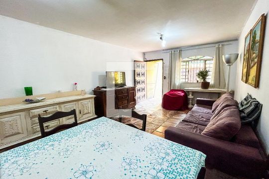 Sala de casa à venda com 3 quartos, 226m² em Jardim Cruzeiro, São Paulo