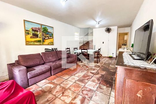 Sala de casa à venda com 3 quartos, 226m² em Jardim Cruzeiro, São Paulo