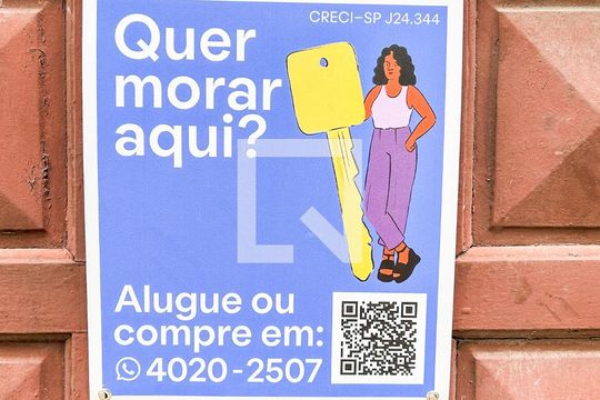 Placa de casa à venda com 3 quartos, 226m² em Jardim Cruzeiro, São Paulo