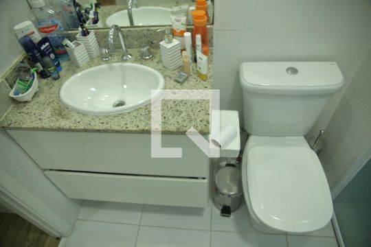 Banheiro do Quarto 2 de apartamento para alugar com 2 quartos, 108m² em Vila Lusitânia, São Bernardo do Campo
