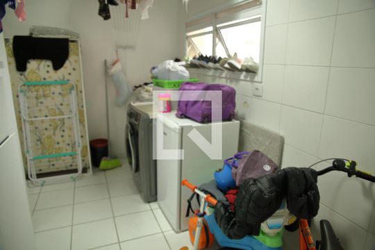 Área de Serviço de apartamento para alugar com 2 quartos, 108m² em Vila Lusitânia, São Bernardo do Campo
