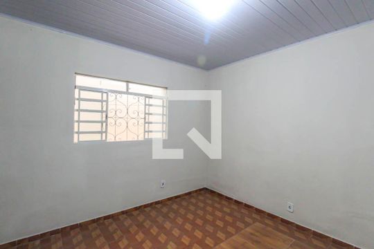Sala 1 de casa à venda com 6 quartos, 350m² em Vila Elze, São Paulo
