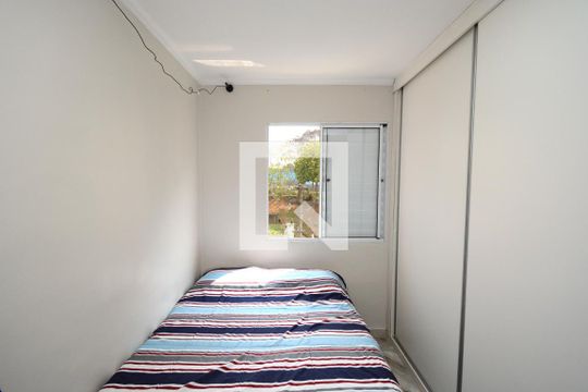 Quarto 1 de apartamento à venda com 2 quartos, 44m² em Jardim Cristal, São Paulo
