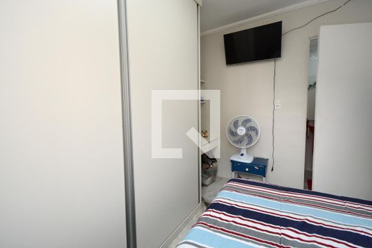 Quarto 1 de apartamento à venda com 2 quartos, 44m² em Jardim Cristal, São Paulo