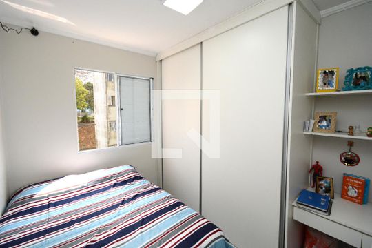 Quarto 1 de apartamento à venda com 2 quartos, 44m² em Jardim Cristal, São Paulo