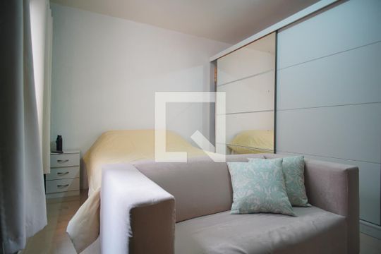 Quarto 1 - Suíte de casa para alugar com 4 quartos, 379m² em Chácara das Pedras, Porto Alegre