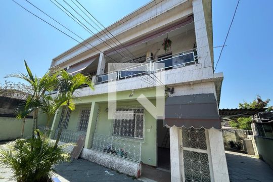 Fachada de casa para alugar com 3 quartos, 100m² em Bento Ribeiro, Rio de Janeiro