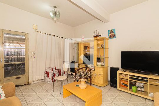 Sala segundo andar de casa à venda com 2 quartos, 250m² em Vila Medeiros, São Paulo