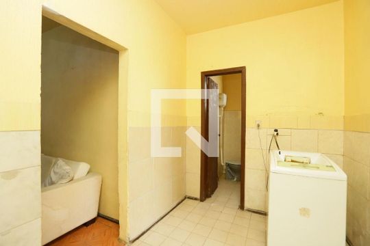Casa à venda com 3 quartos, 246m² em Passo d’Areia, Porto Alegre