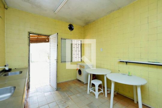 Casa à venda com 3 quartos, 246m² em Passo d’Areia, Porto Alegre