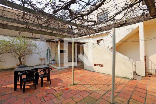 Casa à venda com 3 quartos, 246m² em Passo d’Areia, Porto Alegre