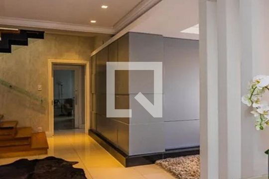 Sala de apartamento à venda com 3 quartos, 329m² em Morro do Espelho, São Leopoldo