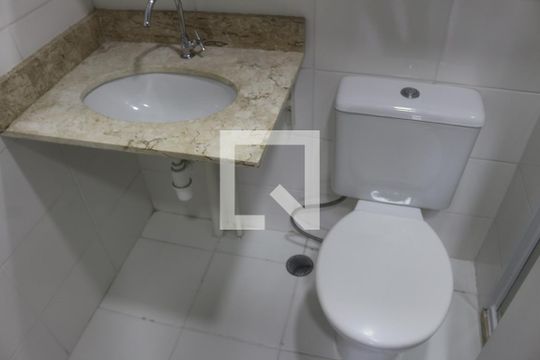 Banheiro da Suíte 1 de apartamento para alugar com 2 quartos, 54m² em Vila Prudente, São Paulo
