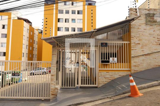 Fachada de apartamento à venda com 2 quartos, 49m² em Vila Carmosina, São Paulo