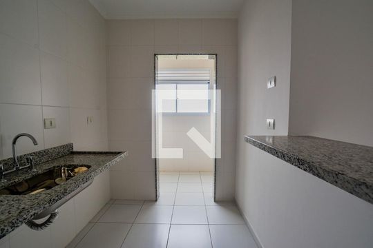 Cozinha de apartamento à venda com 2 quartos, 60m² em Campestre, Santo André