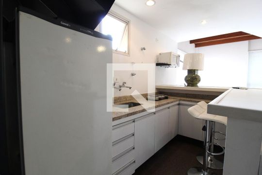 Cozinha de apartamento para alugar com 1 quarto, 70m² em Vila Nova Conceição, São Paulo
