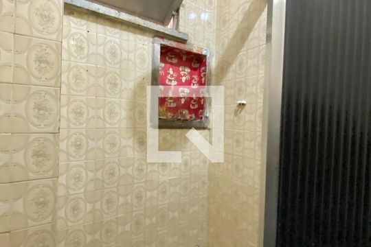 Banheiro de serviço de apartamento à venda com 3 quartos, 95m² em Glória, Rio de Janeiro