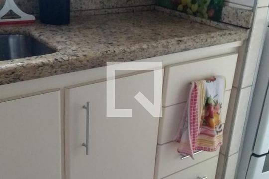 Cozinha de apartamento à venda com 2 quartos, 51m² em Conjunto Residencial José Bonifácio, São Paulo