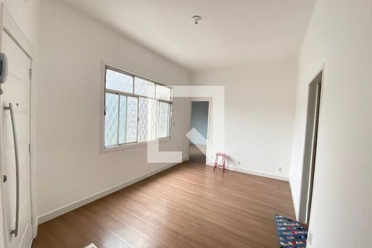 Sala de casa para alugar com 2 quartos, 85m² em Cachambi, Rio de Janeiro