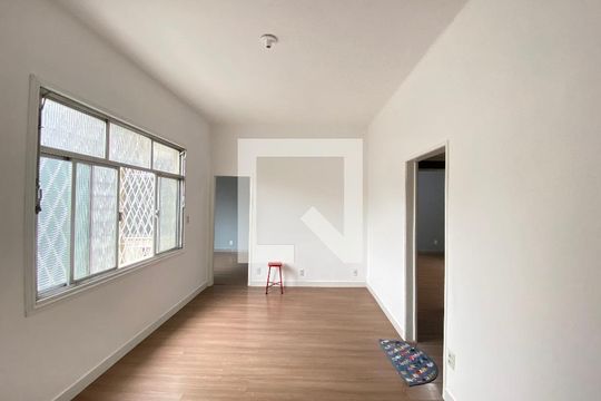 Sala de casa para alugar com 2 quartos, 85m² em Cachambi, Rio de Janeiro