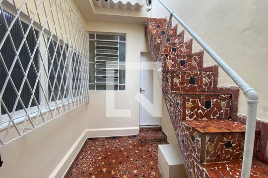 Área  de casa para alugar com 2 quartos, 85m² em Cachambi, Rio de Janeiro