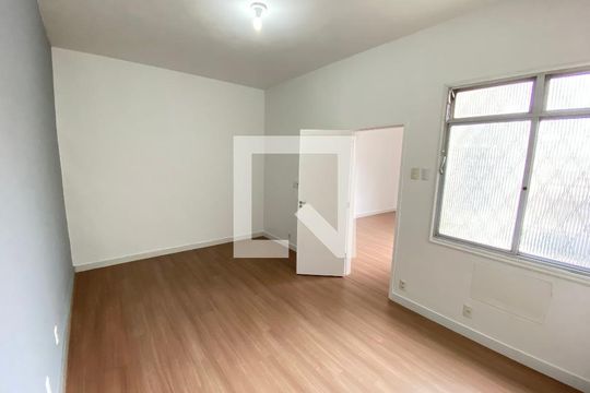 Quarto 1 de casa para alugar com 2 quartos, 85m² em Cachambi, Rio de Janeiro