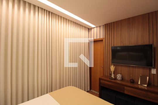 Suite de apartamento à venda com 3 quartos, 80m² em Castelo, Belo Horizonte