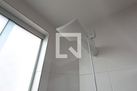Banheiro da Suite de apartamento à venda com 3 quartos, 80m² em Castelo, Belo Horizonte