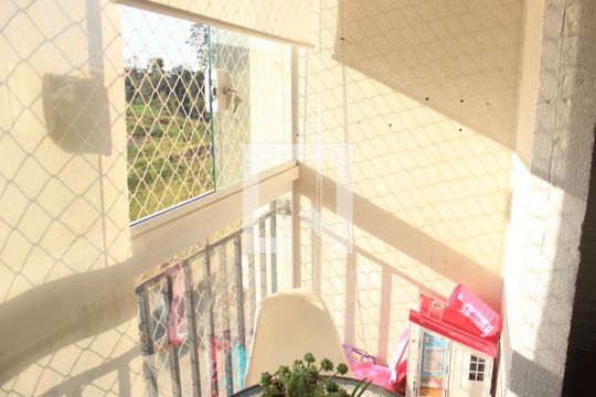 Varanda  de apartamento à venda com 3 quartos, 58m² em Jardim Las Vegas, Guarulhos