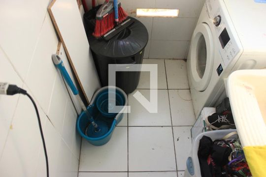 Lavanderia/ Área de serviço de apartamento à venda com 3 quartos, 58m² em Jardim Las Vegas, Guarulhos
