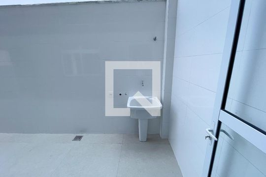 Área de Serviço de apartamento à venda com 3 quartos, 130m² em Jardim Industrial, Contagem