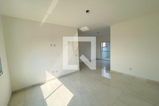 Apartamento à venda com 3 quartos, 130m² em Jardim Industrial, Contagem