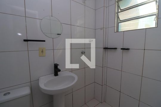 Banheiro de casa para alugar com 1 quarto, 40m² em Penha de França, São Paulo