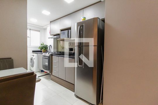Cozinha de apartamento à venda com 2 quartos, 41m² em Itaquera, São Paulo