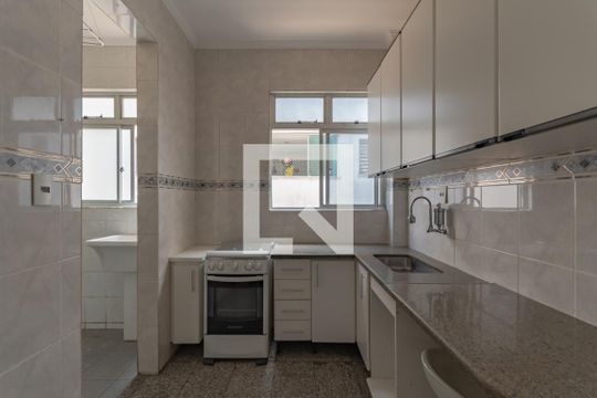 Cozinha de apartamento para alugar com 3 quartos, 98m² em Castelo, Belo Horizonte