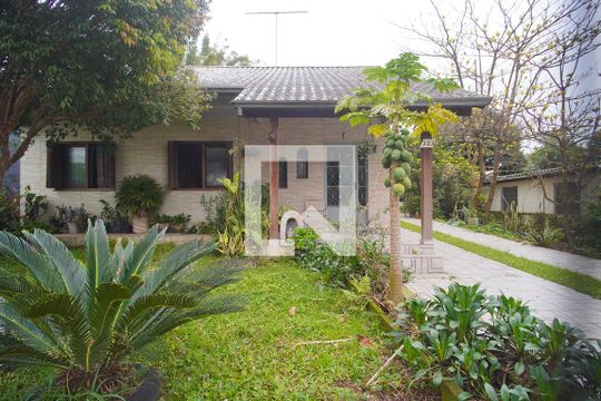 Fachada de casa à venda com 4 quartos, 270m² em Canudos, Novo Hamburgo