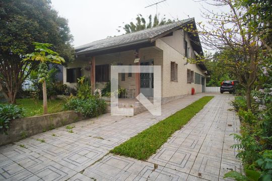 Quintal de casa à venda com 4 quartos, 270m² em Canudos, Novo Hamburgo
