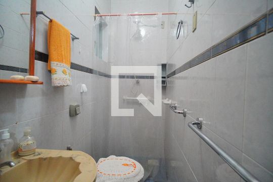 Banheiro da Suíte de casa à venda com 4 quartos, 270m² em Canudos, Novo Hamburgo