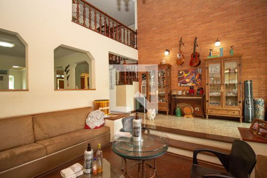 Casa à venda com 4 quartos, 360m² em City América, São Paulo