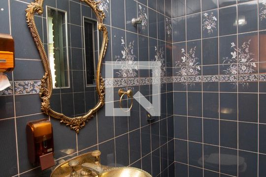 Lavabo de casa à venda com 4 quartos, 360m² em City América, São Paulo