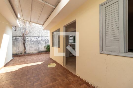 Quintal de casa à venda com 3 quartos, 150m² em Vila Dom Pedro Ii, São Paulo