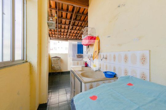 Área de serviço de casa à venda com 3 quartos, 418m² em Calafate, Belo Horizonte