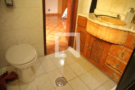 Banheiro de kitnet/studio para alugar com 1 quarto, 45m² em Anchieta, São Bernardo do Campo
