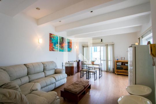 Sala 2 de apartamento à venda com 2 quartos, 168m² em Vila Bastos, Santo André