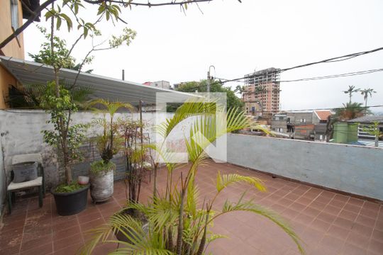 Sacada da sala de casa à venda com 3 quartos, 127m² em Jardim Miriam, São Paulo