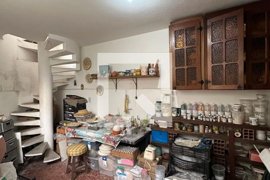 Sala/Cozinha Edicula de casa à venda com 2 quartos, 300m² em Vila Sonia, São Paulo