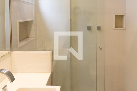 Detalhe do banheiro da suíte 1 de apartamento para alugar com 2 quartos, 96m² em Lagoa, Rio de Janeiro