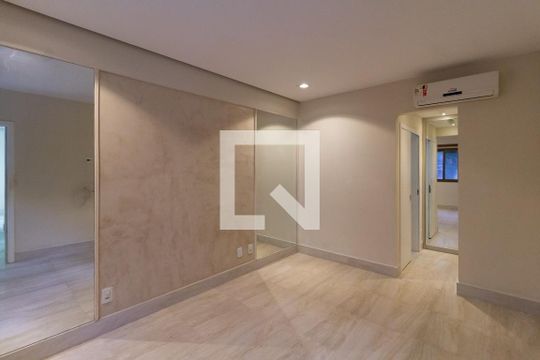 Detalhe da suíte 1 de apartamento para alugar com 2 quartos, 96m² em Lagoa, Rio de Janeiro